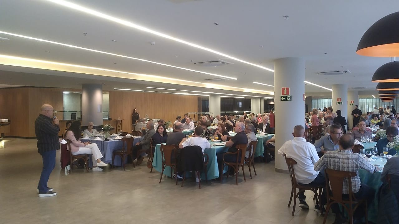 Encontro reúne mais de 200 associados na Capital